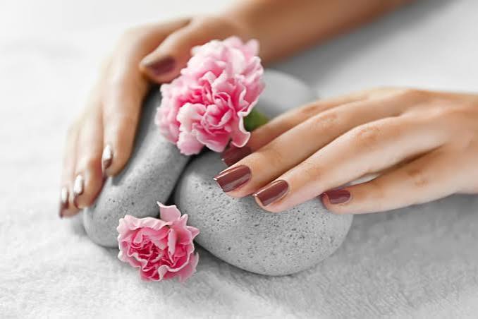 Essens Elixir Manicure